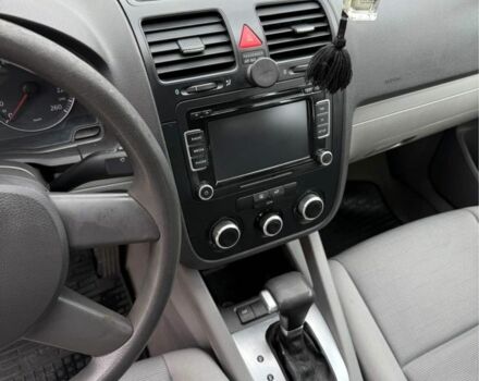 Сірий Фольксваген Гольф, об'ємом двигуна 1.6 л та пробігом 198 тис. км за 6000 $, фото 8 на Automoto.ua