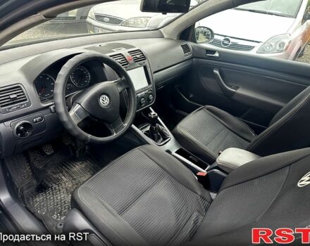 Серый Фольксваген Гольф, объемом двигателя 1.9 л и пробегом 0 тыс. км за 4700 $, фото 3 на Automoto.ua