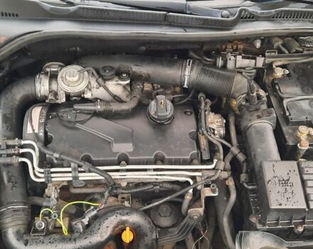 Серый Фольксваген Гольф, объемом двигателя 1.9 л и пробегом 276 тыс. км за 2500 $, фото 7 на Automoto.ua