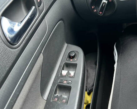 Фольксваген Гольф 2004 в Полтаве на Automoto.ua Серый Фольксваген Гольф, объемом двигателя 1.6 л и пробегом 260 тыс. км за 5500 $, фото 17 на Automoto.ua