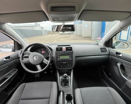 Серый Фольксваген Гольф, объемом двигателя 1.4 л и пробегом 216 тыс. км за 5850 $, фото 8 на Automoto.ua