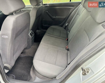 Сірий Фольксваген Гольф, об'ємом двигуна 1.4 л та пробігом 215 тис. км за 5350 $, фото 16 на Automoto.ua