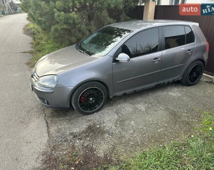 Серый Фольксваген Гольф, объемом двигателя 1.6 л и пробегом 263 тыс. км за 5600 $, фото 22 на Automoto.ua