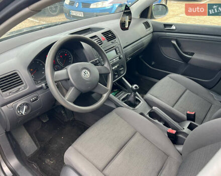 Серый Фольксваген Гольф, объемом двигателя 1.39 л и пробегом 250 тыс. км за 5100 $, фото 7 на Automoto.ua