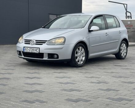 Серый Фольксваген Гольф, объемом двигателя 2 л и пробегом 237 тыс. км за 5800 $, фото 1 на Automoto.ua