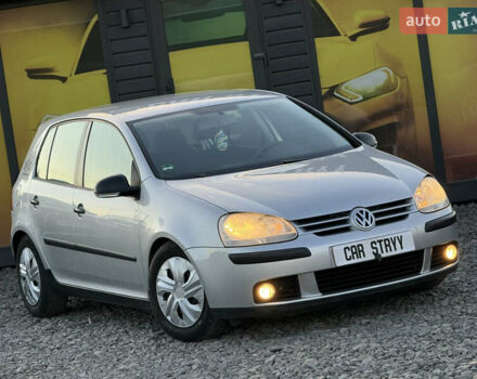 Серый Фольксваген Гольф, объемом двигателя 1.6 л и пробегом 229 тыс. км за 5600 $, фото 5 на Automoto.ua