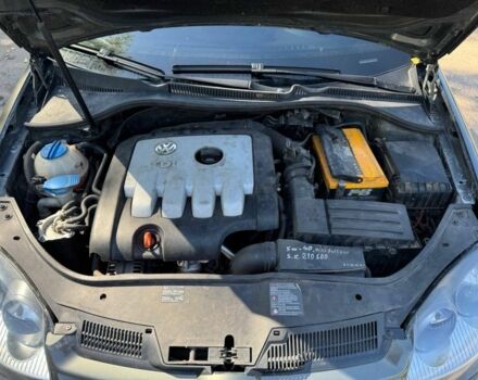 Фольксваген Гольф 2004 в Кривом Роге на Automoto.ua Серый Фольксваген Гольф, объемом двигателя 2 л и пробегом 280 тыс. км за 6500 $, фото 9 на Automoto.ua