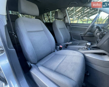 Серый Фольксваген Гольф, объемом двигателя 1.6 л и пробегом 214 тыс. км за 5670 $, фото 34 на Automoto.ua