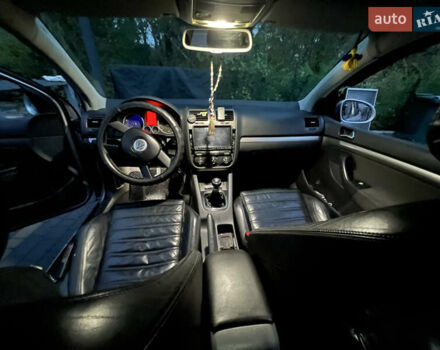 Серый Фольксваген Гольф, объемом двигателя 1.9 л и пробегом 375 тыс. км за 5200 $, фото 30 на Automoto.ua