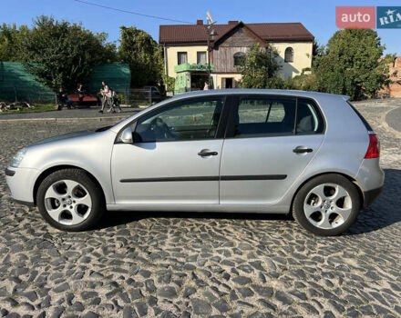 Фольксваген Гольф 2004 у Луцьку на Automoto.ua Сірий Фольксваген Гольф, об'ємом двигуна 1.6 л та пробігом 261 тис. км за 5400 $, фото 5 на Automoto.ua