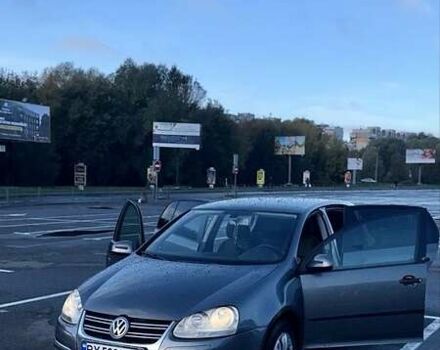 Фольксваген Гольф 2004 в Хмельницком на Automoto.ua Серый Фольксваген Гольф, объемом двигателя 1.4 л и пробегом 256 тыс. км за 4999 $, фото 5 на Automoto.ua