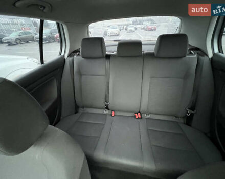 Фольксваген Гольф 2004 в Полтаве на Automoto.ua Серый Фольксваген Гольф, объемом двигателя 1.6 л и пробегом 260 тыс. км за 5500 $, фото 20 на Automoto.ua