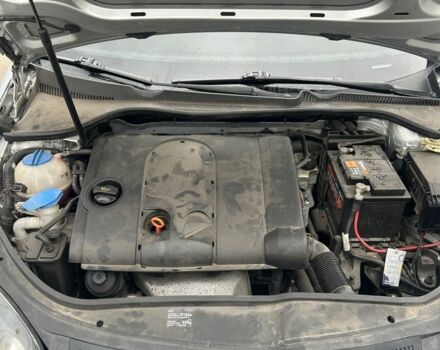 Серый Фольксваген Гольф, объемом двигателя 1.4 л и пробегом 228 тыс. км за 4700 $, фото 4 на Automoto.ua