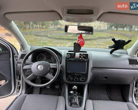 Сірий Фольксваген Гольф, об'ємом двигуна 1.4 л та пробігом 264 тис. км за 5300 $, фото 13 на Automoto.ua
