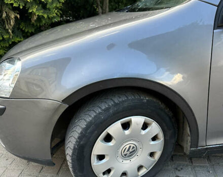 Серый Фольксваген Гольф, объемом двигателя 1.6 л и пробегом 160 тыс. км за 4500 $, фото 2 на Automoto.ua