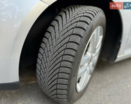 Фольксваген Гольф 2004 в Полтаве на Automoto.ua Серый Фольксваген Гольф, объемом двигателя 1.6 л и пробегом 260 тыс. км за 5500 $, фото 10 на Automoto.ua