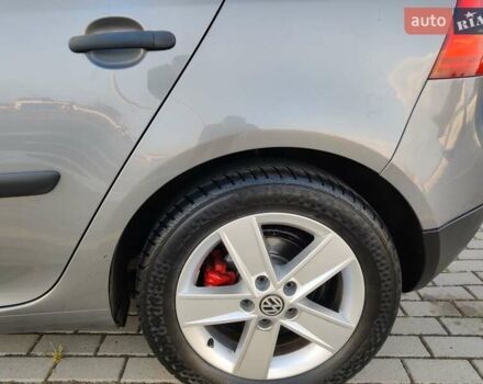 Сірий Фольксваген Гольф, об'ємом двигуна 1.6 л та пробігом 203 тис. км за 6850 $, фото 45 на Automoto.ua