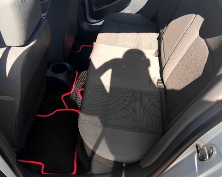 Серый Фольксваген Гольф, объемом двигателя 1.4 л и пробегом 260 тыс. км за 4000 $, фото 12 на Automoto.ua