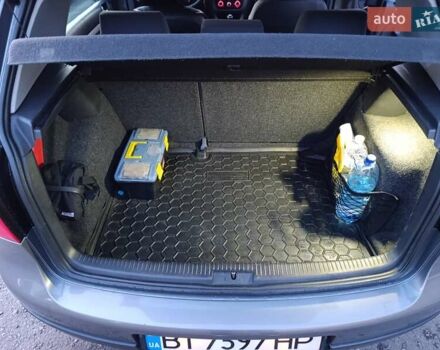 Сірий Фольксваген Гольф, об'ємом двигуна 1.39 л та пробігом 274 тис. км за 4000 $, фото 36 на Automoto.ua
