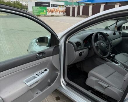 Сірий Фольксваген Гольф, об'ємом двигуна 1.6 л та пробігом 198 тис. км за 6000 $, фото 6 на Automoto.ua