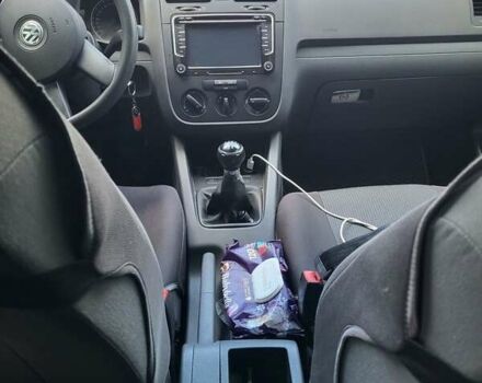 Серый Фольксваген Гольф, объемом двигателя 1.6 л и пробегом 297 тыс. км за 5500 $, фото 3 на Automoto.ua