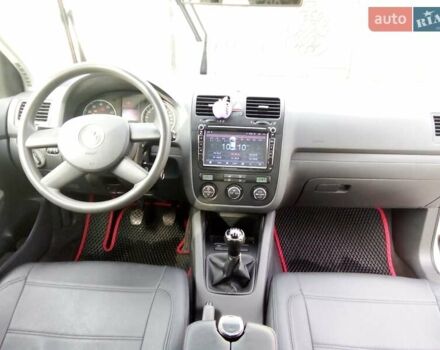 Серый Фольксваген Гольф, объемом двигателя 1.6 л и пробегом 240 тыс. км за 4500 $, фото 14 на Automoto.ua