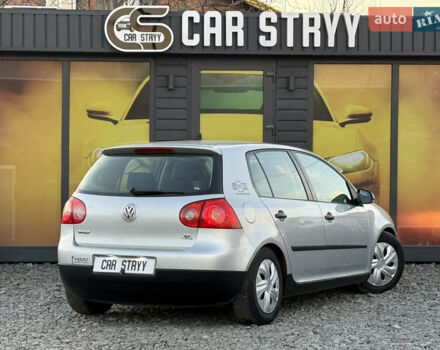 Серый Фольксваген Гольф, объемом двигателя 1.6 л и пробегом 229 тыс. км за 5600 $, фото 3 на Automoto.ua