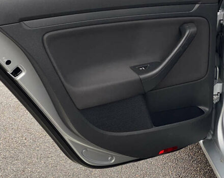 Серый Фольксваген Гольф, объемом двигателя 1.6 л и пробегом 250 тыс. км за 5800 $, фото 31 на Automoto.ua