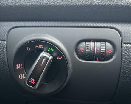 Фольксваген Гольф 2004 в Полтаве на Automoto.ua Серый Фольксваген Гольф, объемом двигателя 1.6 л и пробегом 260 тыс. км за 5500 $, фото 16 на Automoto.ua