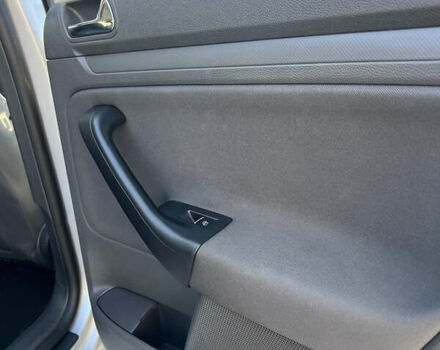 Фольксваген Гольф 2004 у Луцьку на Automoto.ua Сірий Фольксваген Гольф, об'ємом двигуна 1.6 л та пробігом 261 тис. км за 5400 $, фото 20 на Automoto.ua