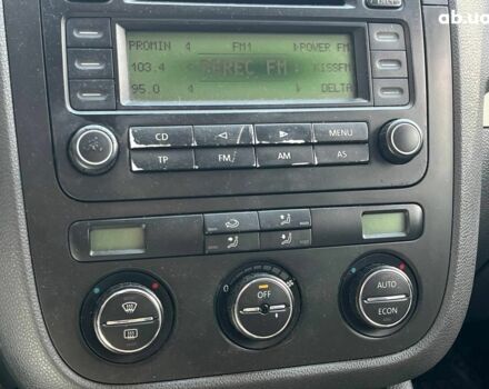 Серый Фольксваген Гольф, объемом двигателя 1.9 л и пробегом 383 тыс. км за 5690 $, фото 17 на Automoto.ua