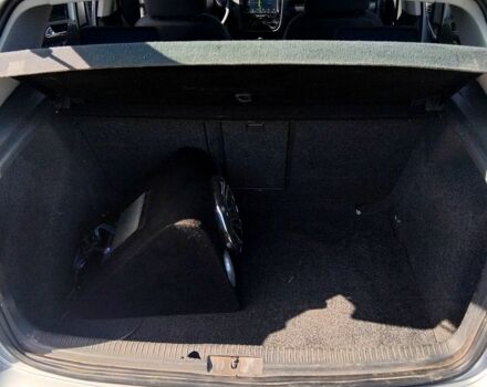 Серый Фольксваген Гольф, объемом двигателя 1.4 л и пробегом 260 тыс. км за 4000 $, фото 6 на Automoto.ua