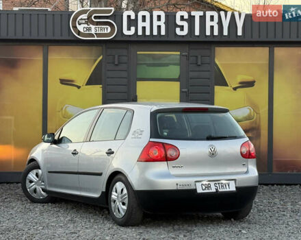 Серый Фольксваген Гольф, объемом двигателя 1.6 л и пробегом 229 тыс. км за 5600 $, фото 2 на Automoto.ua