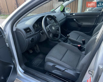 Серый Фольксваген Гольф, объемом двигателя 1.4 л и пробегом 195 тыс. км за 5400 $, фото 30 на Automoto.ua