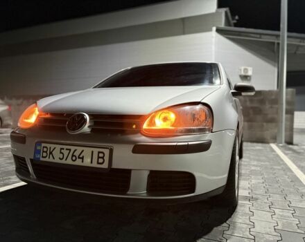 Серый Фольксваген Гольф, объемом двигателя 1.6 л и пробегом 202 тыс. км за 5100 $, фото 4 на Automoto.ua