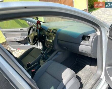 Сірий Фольксваген Гольф, об'ємом двигуна 1.9 л та пробігом 300 тис. км за 4600 $, фото 3 на Automoto.ua