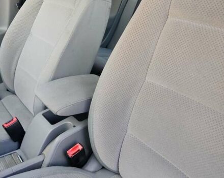 Сірий Фольксваген Гольф, об'ємом двигуна 1.6 л та пробігом 203 тис. км за 6850 $, фото 20 на Automoto.ua