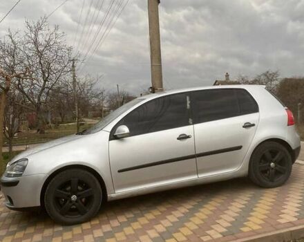 Серый Фольксваген Гольф, объемом двигателя 1.39 л и пробегом 224 тыс. км за 5300 $, фото 2 на Automoto.ua