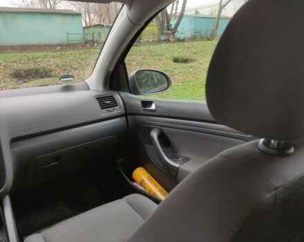 Серый Фольксваген Гольф, объемом двигателя 1.4 л и пробегом 270 тыс. км за 4600 $, фото 5 на Automoto.ua