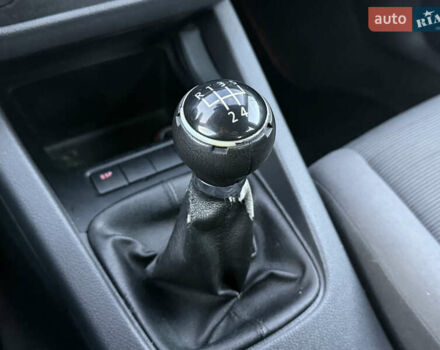 Серый Фольксваген Гольф, объемом двигателя 1.6 л и пробегом 229 тыс. км за 5600 $, фото 46 на Automoto.ua