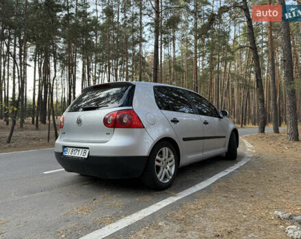 Фольксваген Гольф 2004 в Полтаве на Automoto.ua Серый Фольксваген Гольф, объемом двигателя 1.6 л и пробегом 260 тыс. км за 5500 $, фото 4 на Automoto.ua