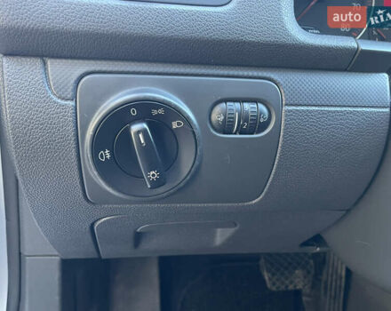 Серый Фольксваген Гольф, объемом двигателя 1.6 л и пробегом 214 тыс. км за 5670 $, фото 22 на Automoto.ua