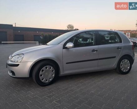 Серый Фольксваген Гольф, объемом двигателя 1.6 л и пробегом 277 тыс. км за 5500 $, фото 24 на Automoto.ua