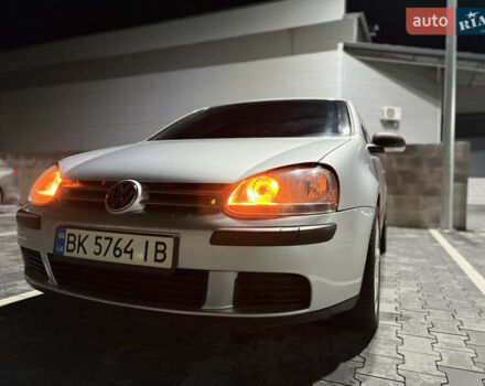 Серый Фольксваген Гольф, объемом двигателя 1.6 л и пробегом 202 тыс. км за 5100 $, фото 3 на Automoto.ua