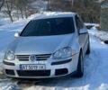 Серый Фольксваген Гольф, объемом двигателя 1.6 л и пробегом 330 тыс. км за 3600 $, фото 1 на Automoto.ua