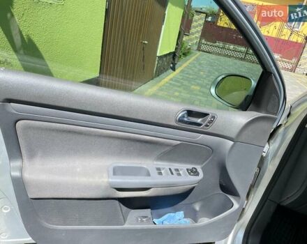 Сірий Фольксваген Гольф, об'ємом двигуна 1.9 л та пробігом 300 тис. км за 4600 $, фото 2 на Automoto.ua