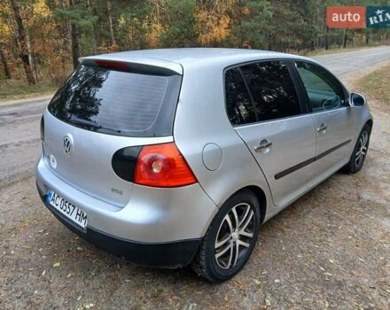 Серый Фольксваген Гольф, объемом двигателя 1.4 л и пробегом 300 тыс. км за 3750 $, фото 6 на Automoto.ua