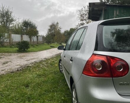 Фольксваген Гольф 2004 у Богородчанах на Automoto.ua Сірий Фольксваген Гольф, об'ємом двигуна 1.6 л та пробігом 201 тис. км за 5900 $, фото 4 на Automoto.ua