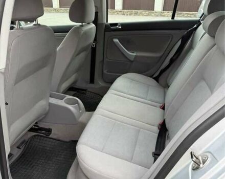 Сірий Фольксваген Гольф, об'ємом двигуна 1.6 л та пробігом 198 тис. км за 6000 $, фото 9 на Automoto.ua