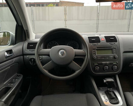 Серый Фольксваген Гольф, объемом двигателя 1.6 л и пробегом 250 тыс. км за 5800 $, фото 30 на Automoto.ua